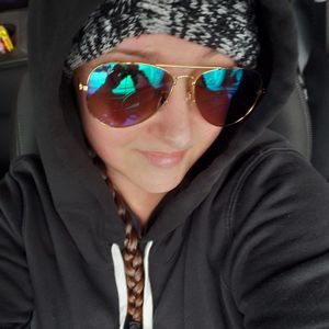 Meet your Posher, August